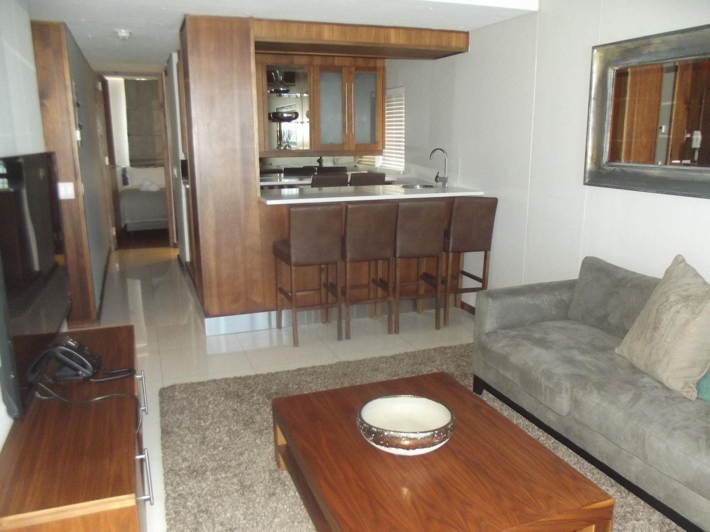 4 Bedroom Property for Sale in Bloubergrant Western Cape